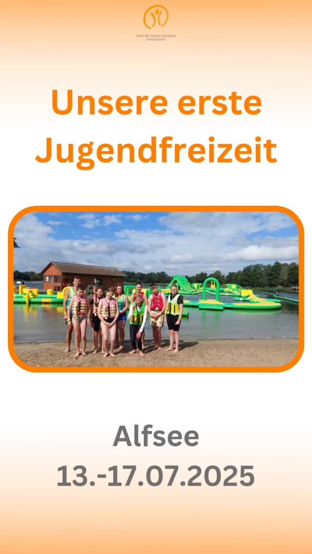 Unsere erste Jugendfreizeit – und was für eine Woche!
Von der Kanutour auf der Hase über tierische Begegnungen im Streichelzoo bis hin zur Stadtführung durch Osnabrück mit spannenden Einblicken in den Hexenwahn.
Im Bullermeck Spieleparadies wurde geklettert, gezockt und sogar ein Dinoführerschein gemacht 🦖.
Der Aquapark Alfsee sorgte für Abkühlung und jede Menge Wasserspaß 💦, bevor wir den Tag beim Grillen ausklingen ließen.
Zum Abschluss ging’s nochmal in den Irrgarten – verlaufen erlaubt, lachen garantiert 🌿.
Danke an alle, die dabei waren und die Freizeit möglich gemacht haben! Wir freuen uns jetzt schon auf nächstes Jahr! 💛
#Jugendfreizeit2025 #PWSVD #Sommererlebnisse #Kanutour #Aquapark #Bullermeck #Dinoführerschein #Osnabrück #Grillabend #irrgarten